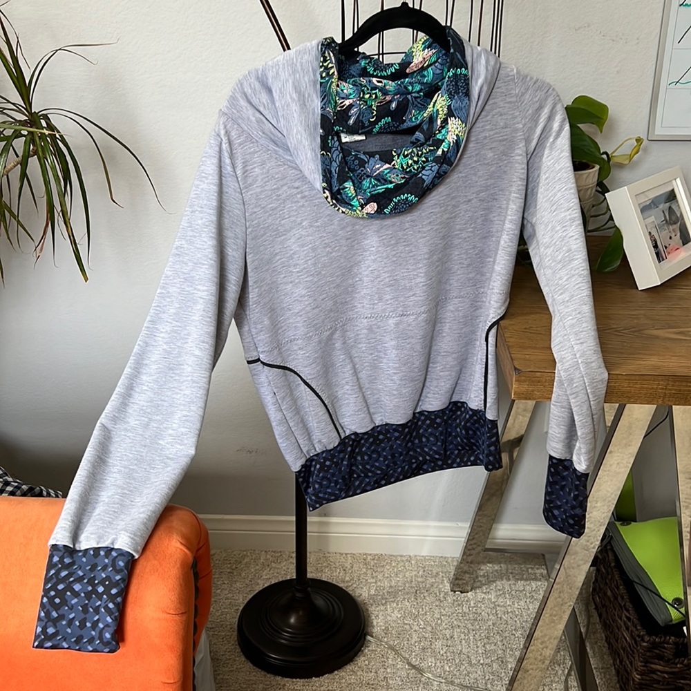 Maaji brand sweatshirt